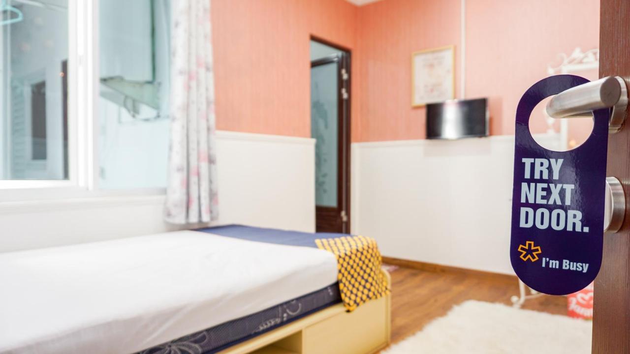 Vaccinated Staff - Spot On 2053 Granada Syariah Home Stay Μπαντούνγκ Εξωτερικό φωτογραφία