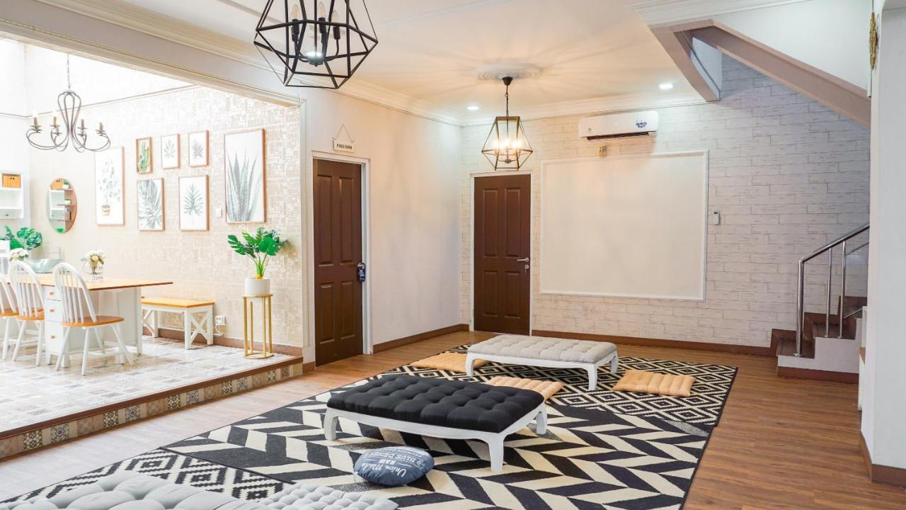 Vaccinated Staff - Spot On 2053 Granada Syariah Home Stay Μπαντούνγκ Εξωτερικό φωτογραφία