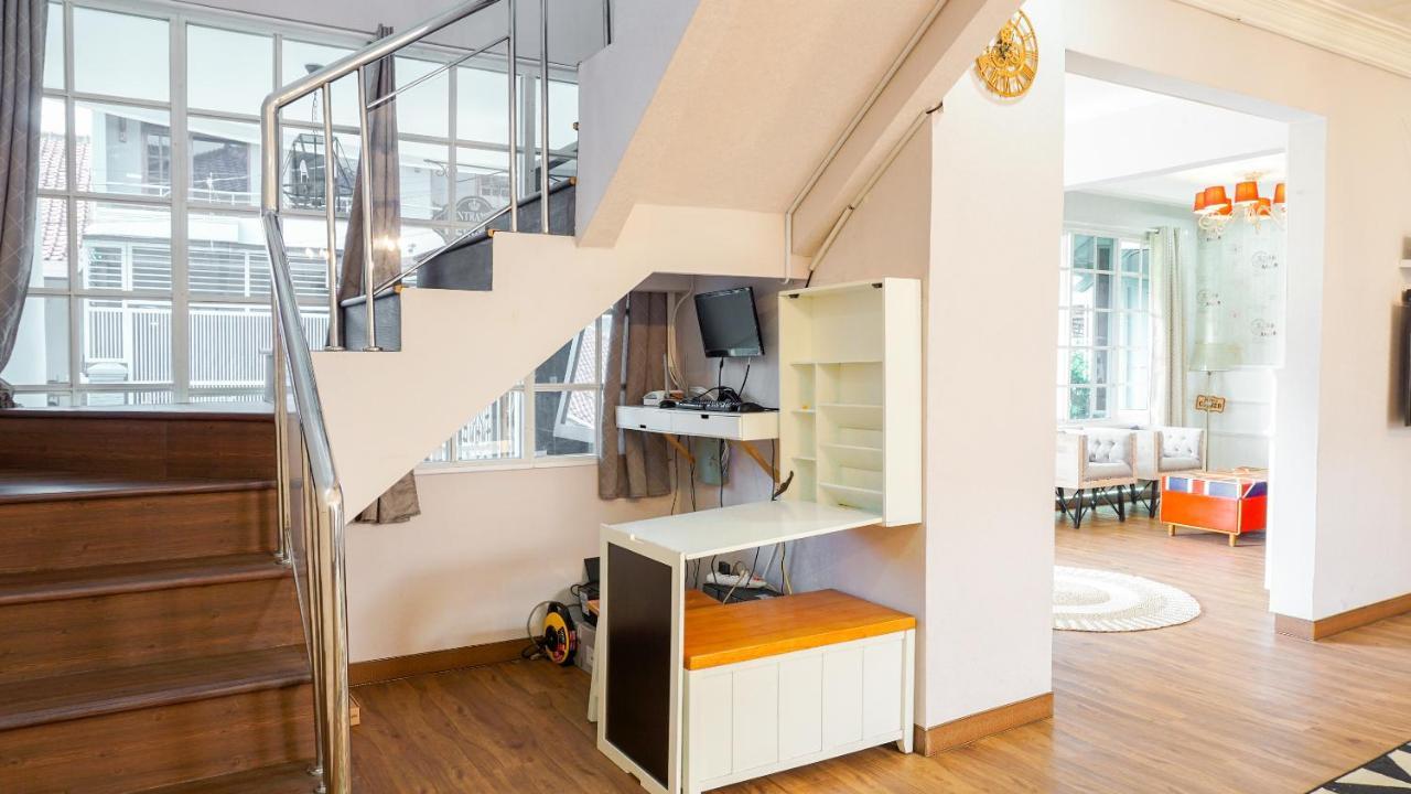 Vaccinated Staff - Spot On 2053 Granada Syariah Home Stay Μπαντούνγκ Εξωτερικό φωτογραφία