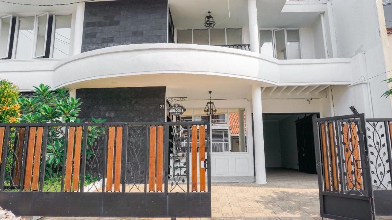 Vaccinated Staff - Spot On 2053 Granada Syariah Home Stay Μπαντούνγκ Εξωτερικό φωτογραφία